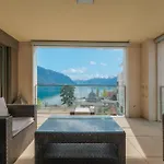 Luxury In With Panoramic Views By Guestlee