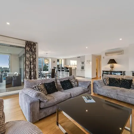 Luxury In With Panoramic Views By Guestlee * Montreux