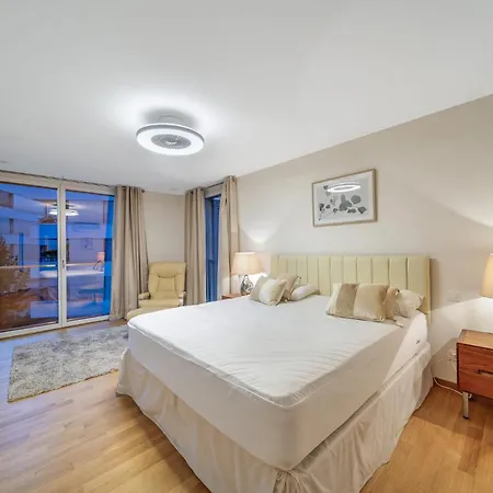 Apartment Luxury In With Panoramic Views By Guestlee *