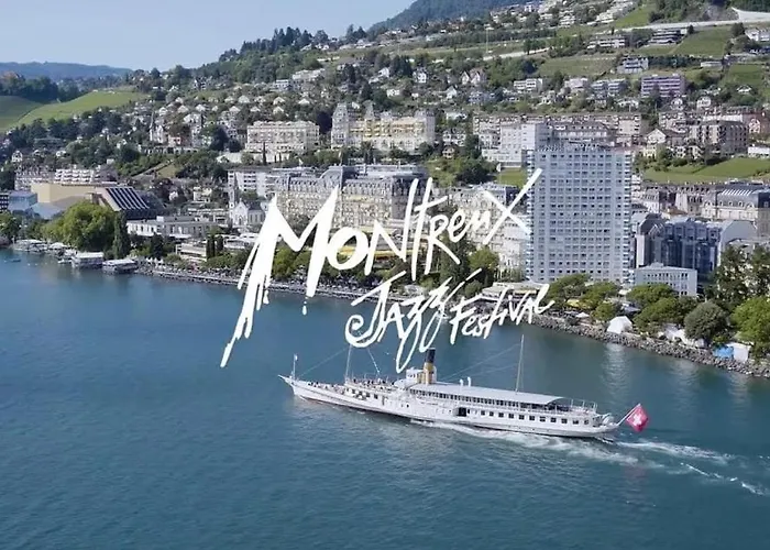 Luxury In With Panoramic Views By Guestlee *