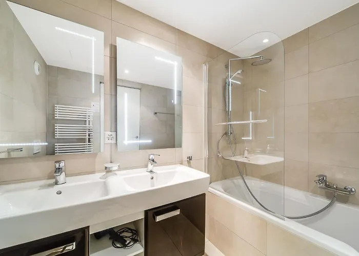 Luxury In With Panoramic Views By Guestlee Apartament