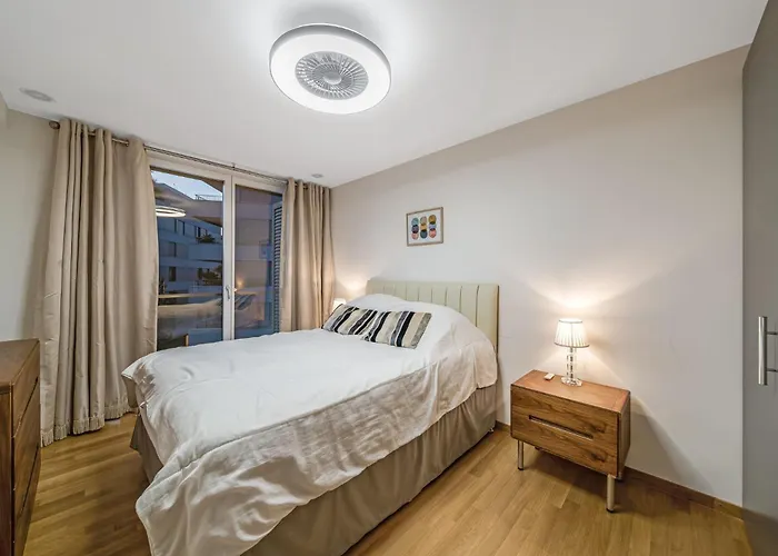 Daire Luxury In With Panoramic Views By Guestlee Montrö