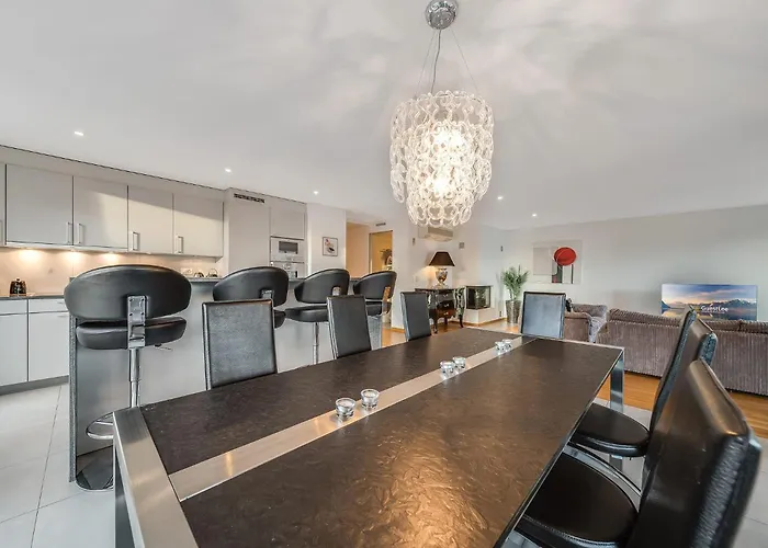 Luxury In With Panoramic Views By Guestlee * Montrö