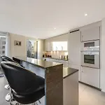 Luxury In With Panoramic Views By Guestlee * Монтрё
